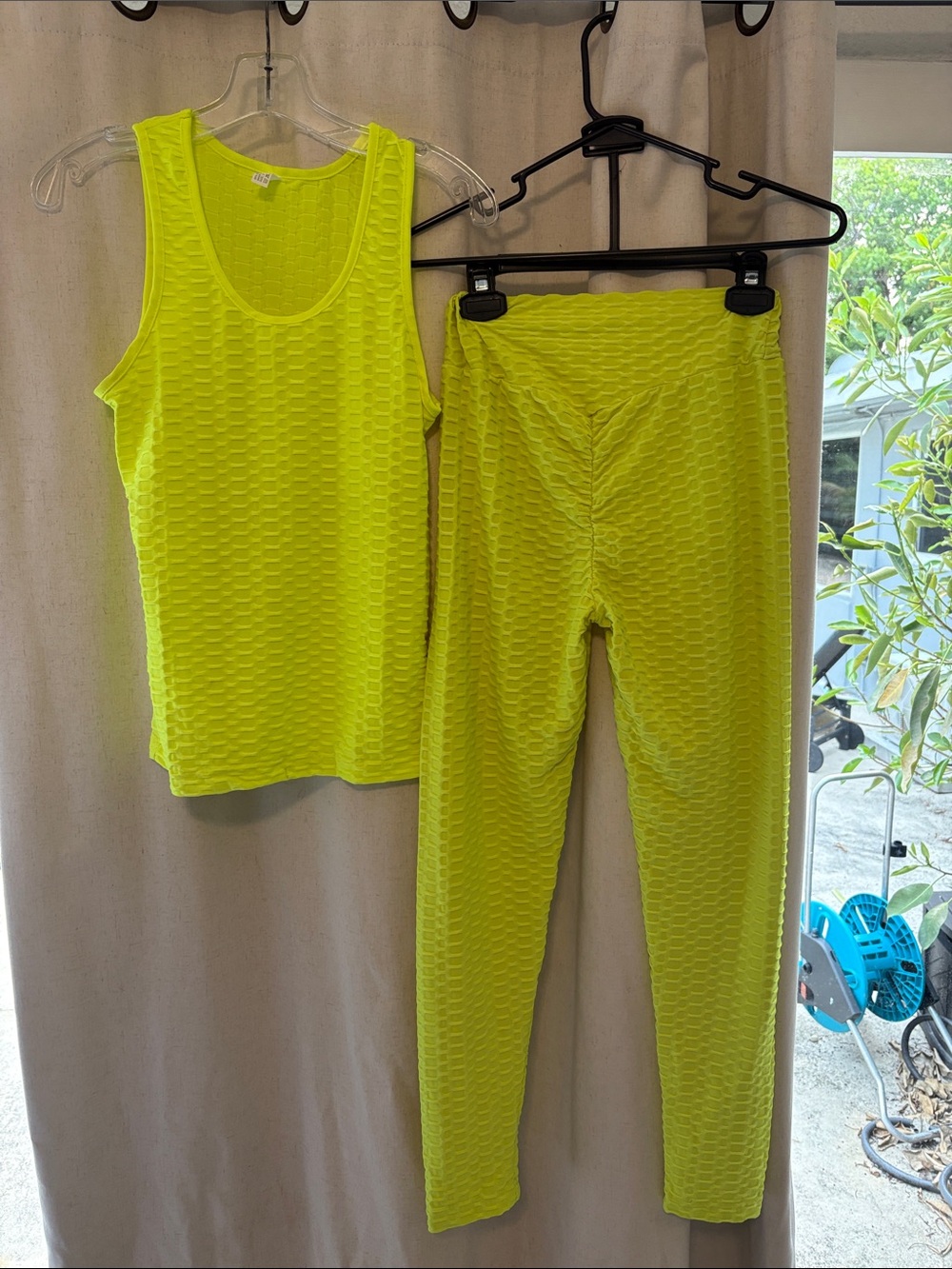 Neon Yellow Textured Active Set - Tank S & L Leggings